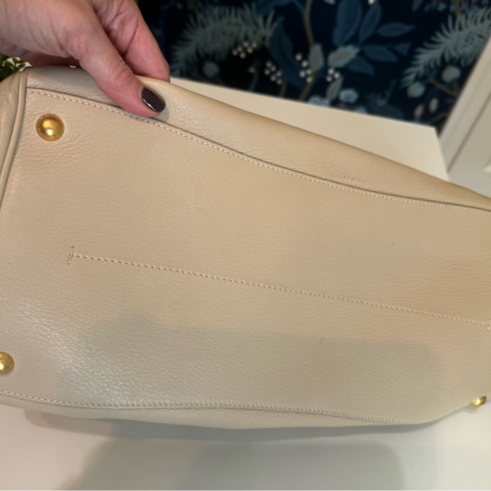 🌟 PRADA Lux Leather Satchel🌟 - Picture 12 of 16